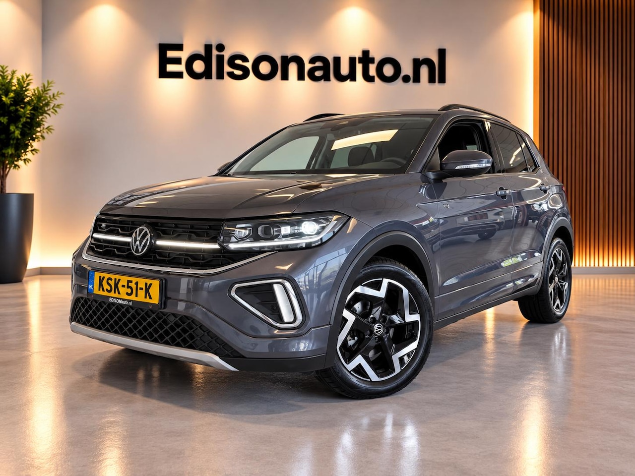 Volkswagen T-Cross - 1.0 TSI R-Line Edition DSG 116PK *NAVI*APP*MATRIX* - AutoWereld.nl