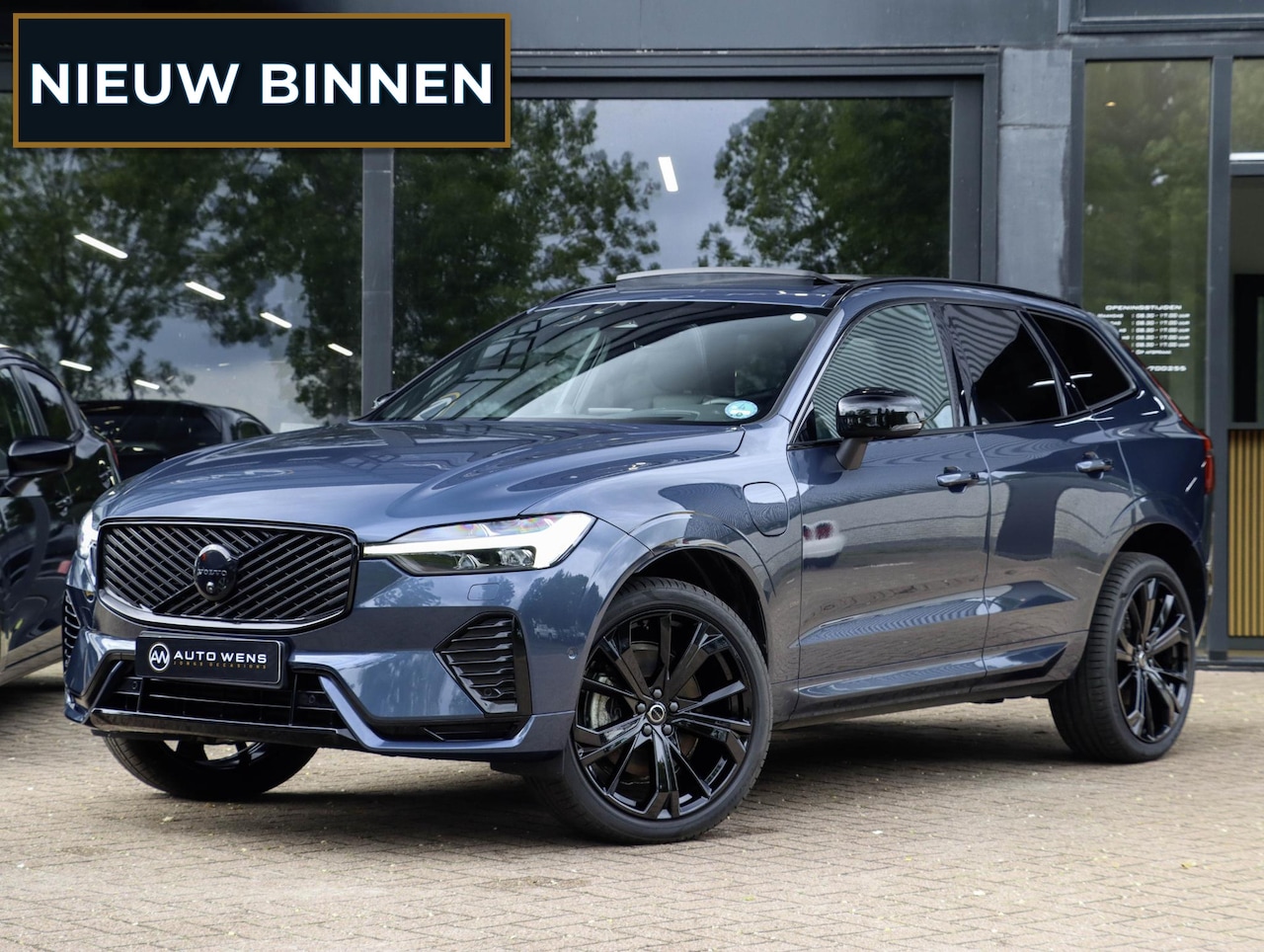 Volvo XC60 - T8 AWD Ultra Black Edition Pano 360 Bowers & Wilkins Trekhaak HeadUp Display 21'' - AutoWereld.nl
