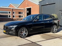 Maserati Levante - 3.0 V6 AWD GranLusso 430PK Facelift NAP