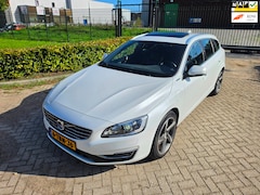 Volvo V60 - 2.4 D6 AWD Plug-In Hybrid Summum VOL OPTIES