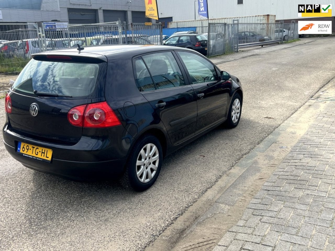 Volkswagen Golf - 2.0 FSI Comfortline Business 2006 NAP Airco Apk 29/09/2027 - AutoWereld.nl