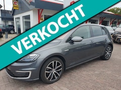 Volkswagen e-Golf - NAVI/PDC/LED SOH 90.4% BJ 2018