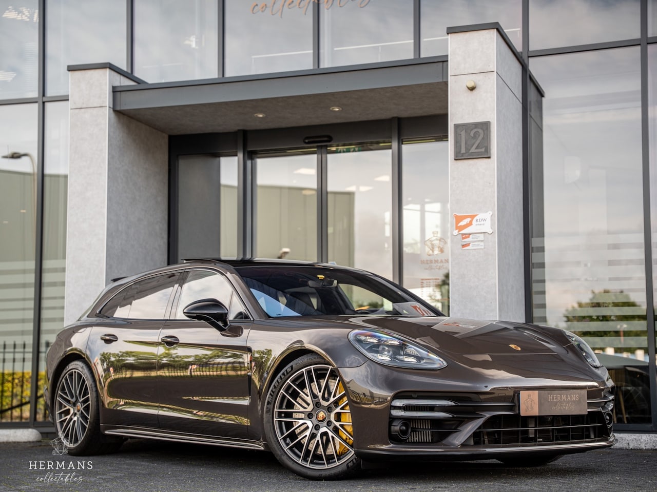 Porsche Panamera Sport Turismo - 4.0 Turbo S E-Hybrid / Org. NL / InnoDrive / BOSE / Ceramic / Sport-Design / 360° - AutoWereld.nl