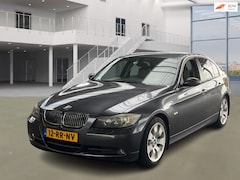 BMW 3-serie - 320i Dynamic Executive AUT NAVI PSENSOR LEDER CRUISE 2 X SLEUTELS