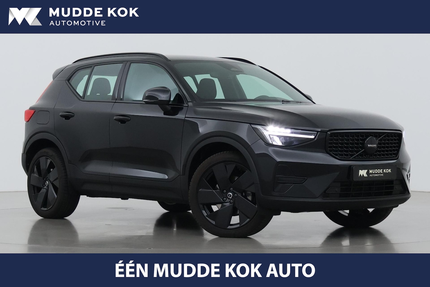Volvo XC40 - 2.0 B3 Plus Black Edition | Harman/Kardon | Camera | Stoel+Stuurverwarming | Memory | Keyl - AutoWereld.nl