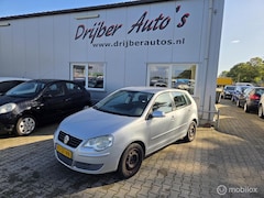 Volkswagen Polo - 1.4-16V Trendline
