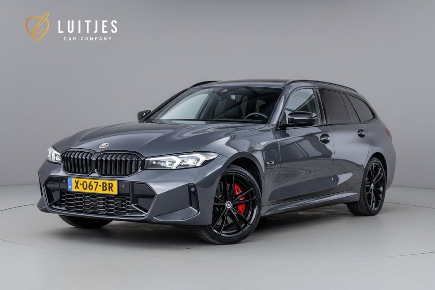 BMW 3-serie Touring - 330e xDrive M-Sport Pro Pano-dak|DravitGrau|H&K|HuD|Memory|Dealeronderhouden - AutoWereld.nl