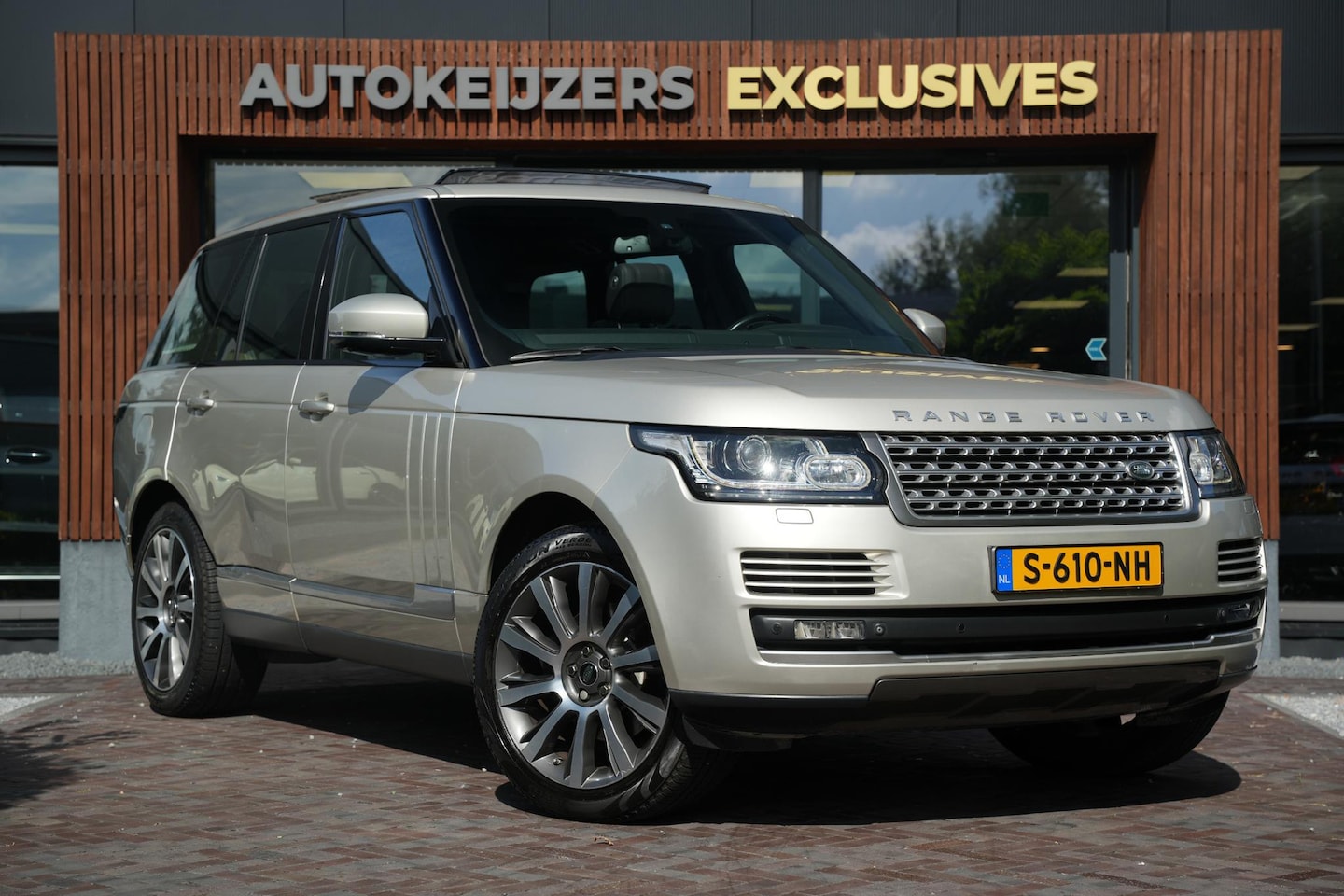 Land Rover Range Rover - 3.0 TDV6 Autobiography Panoramadak Meridian Stoelclima Massage Trekhaak - AutoWereld.nl