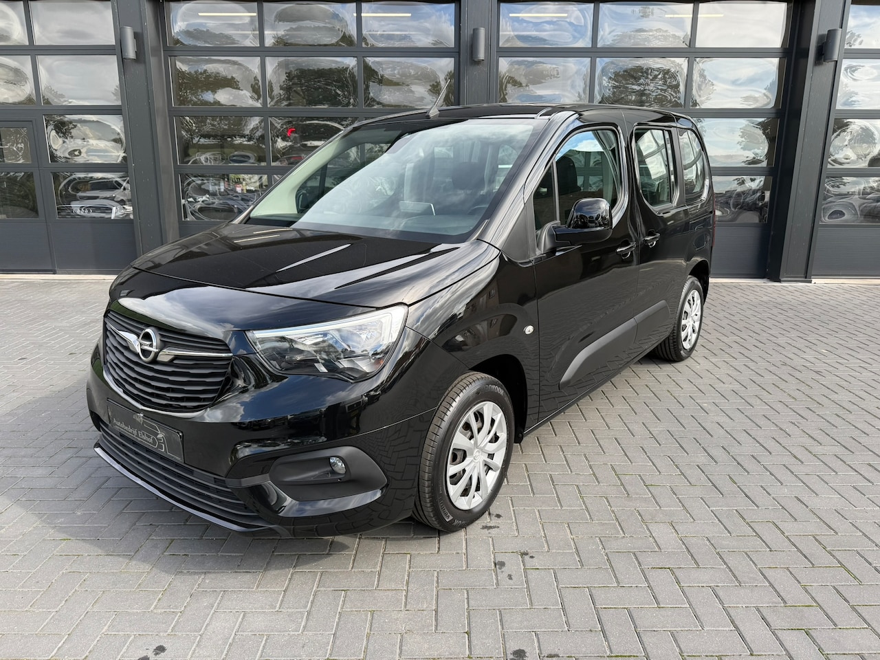 Opel Combo Tour - 1.2 Turbo automaat / 360 Camera - AutoWereld.nl