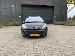 Peugeot 207 - 1.6-16V XT