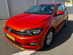 Volkswagen Polo - 1.0 TSI Comfortline Business