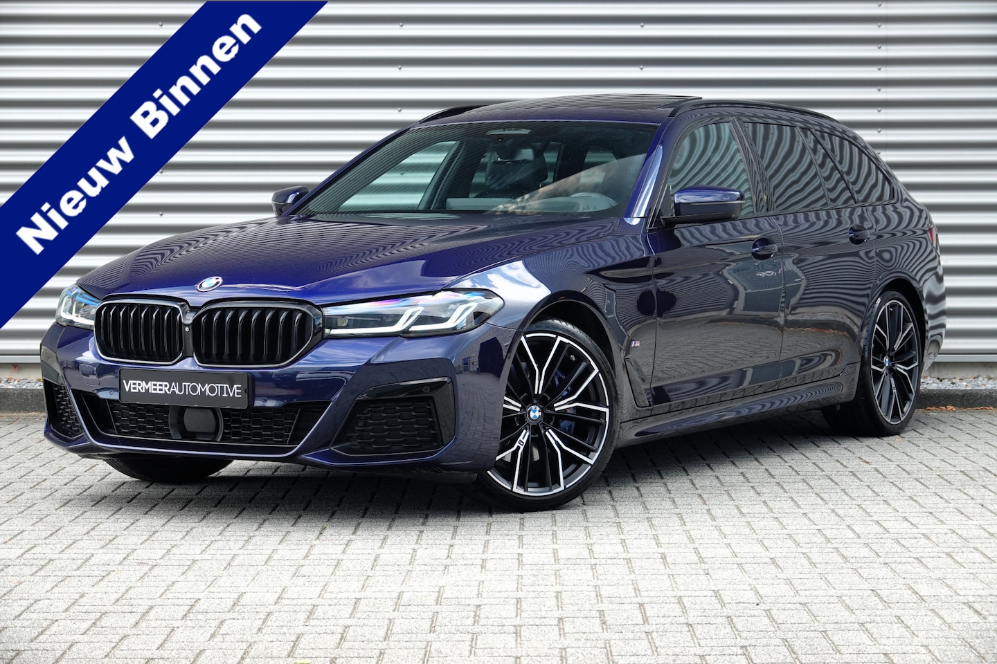 BMW 5-serie Touring - 530i High Executive Edition M-Sport | Panodak | Trekhaak | Laser | HUD | H&K | - AutoWereld.nl