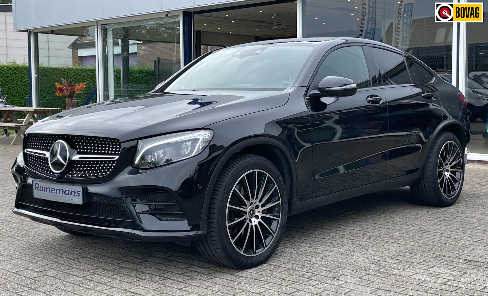 Mercedes-Benz GLC-klasse Coupé - 250 4MATIC / AMG / 360CAM / TREKHAAK / ILS - AutoWereld.nl