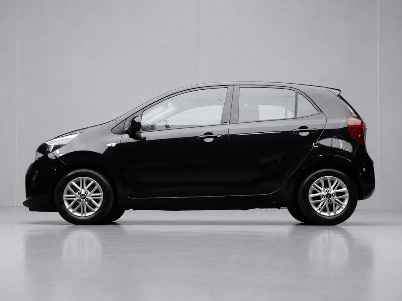 Kia Picanto - 1.0 DPi DynamicLine Sport (APPLE CARPLAY,NAVI,CAMERA,CRUISE,LED,AIRCO,SPORTSTOELEN,LM VELG - AutoWereld.nl