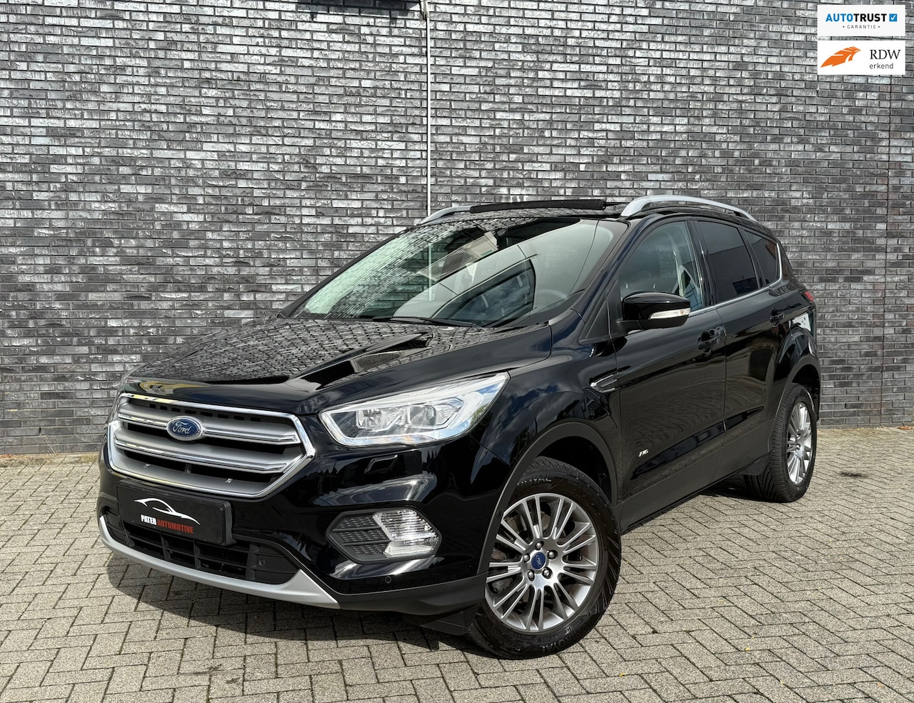 Ford Kuga - 1.5 EcoBoost Titanium 182pk|Pano|Camera|2100kg trekgewicht|360pdc||Leder|Carplay|VOL OPTIE - AutoWereld.nl