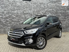 Ford Kuga - 1.5 Titanium 182pk|Pano|Camera|2100kg trekgewicht|360pdc||Leder|Carplay|Dealer Onderhouden