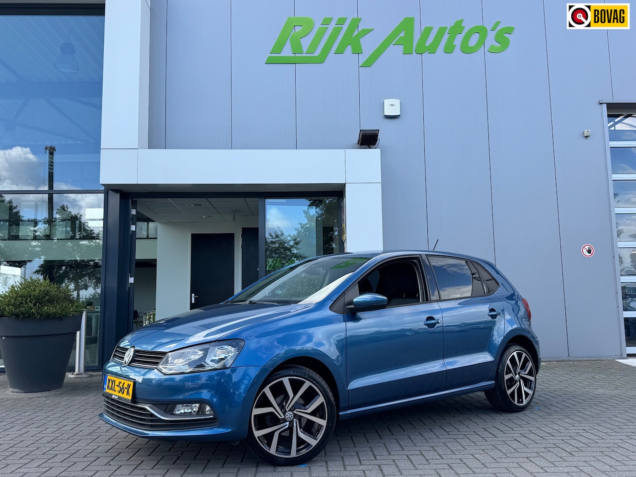 Volkswagen Polo - 1.0 Comfortline * Stoelverwarming * Clima * PDC 2X - AutoWereld.nl