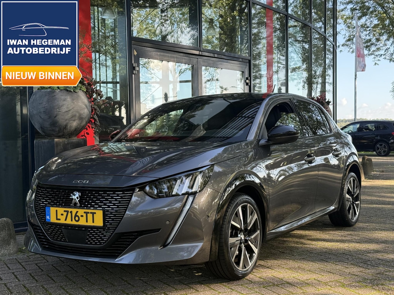 Peugeot 208 - 1.2 PureTech GT | Navigatie | Climate control | PDC | Apple CarPlay/Android Auto | LM Velg - AutoWereld.nl