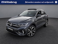 Volkswagen T-Roc - 1.5 TSI 150pk R-Line DSG Automaat Black Style / Panorama schuifdak / Navigatie by APP / Le