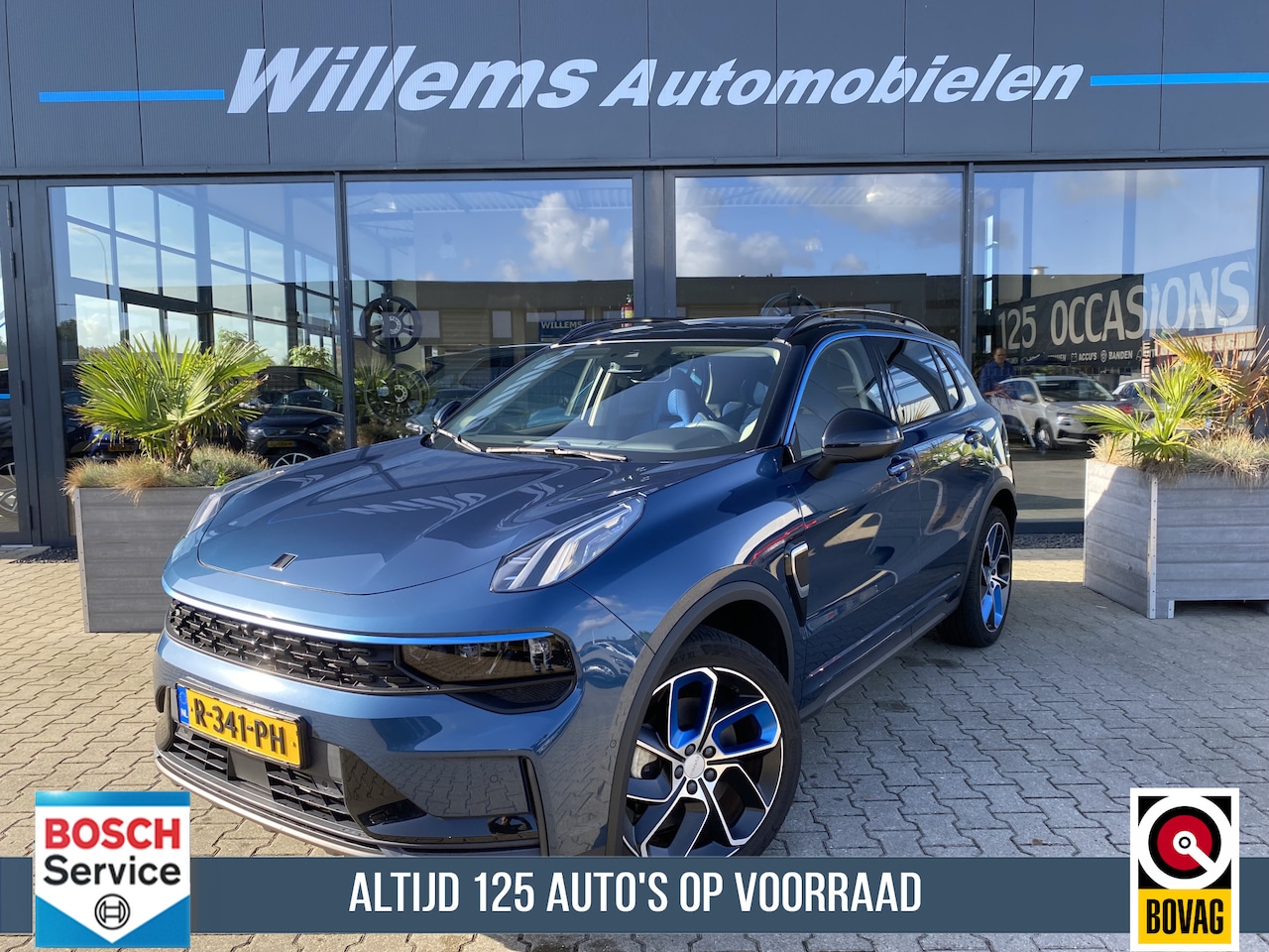 Lynk & Co 01 - 1.5 App Connect, 360"camera , Panoramadak Verkooppijs = Inclusief Trekhaak - AutoWereld.nl