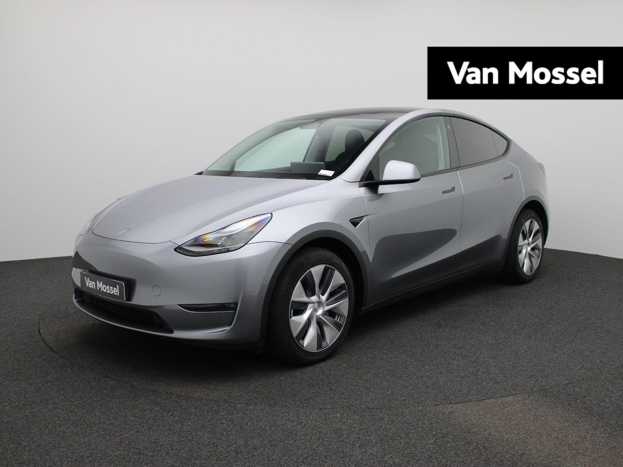 Tesla Model Y - Dual Motor AWD | WORDT VERWACHT | ACHTERUITRIJCAMERA | ELEKTRISCHE KOFFERKLEP | LEDEREN BE - AutoWereld.nl