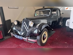 Citroën Traction - 11BL Bouwjaar is 1954