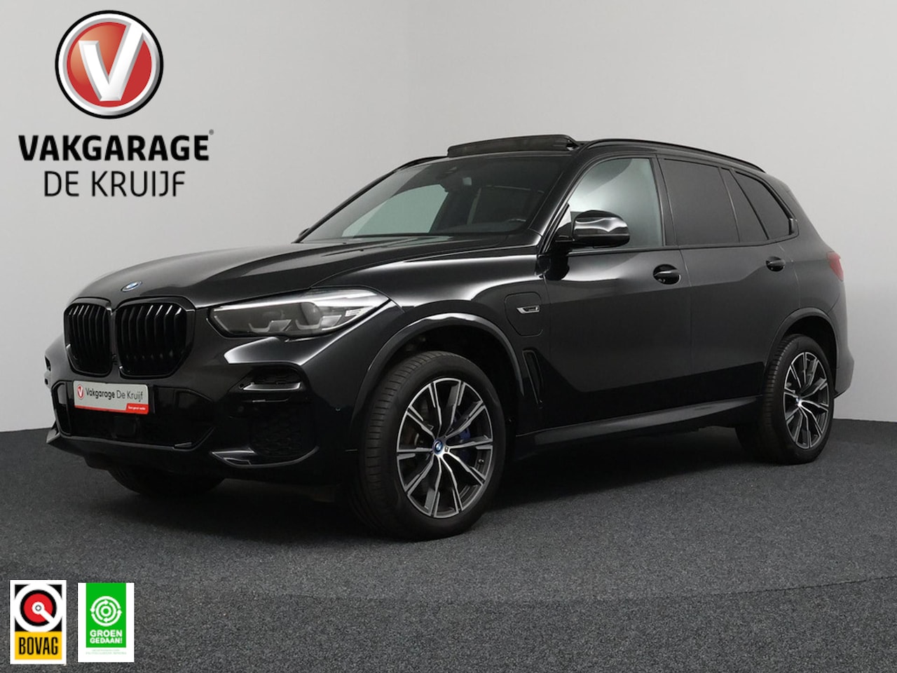 BMW X5 - xDrive45e Executive M-Pakket | Panoramadak | Trekhaak | Luchtvering! - AutoWereld.nl