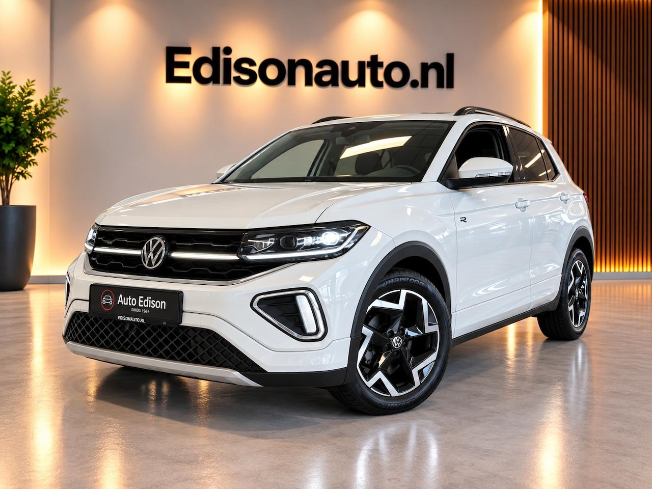 Volkswagen T-Cross - 1.0 TSI R-Line Edition DSG 116PK *NAVI*APP*MATRIX* - AutoWereld.nl