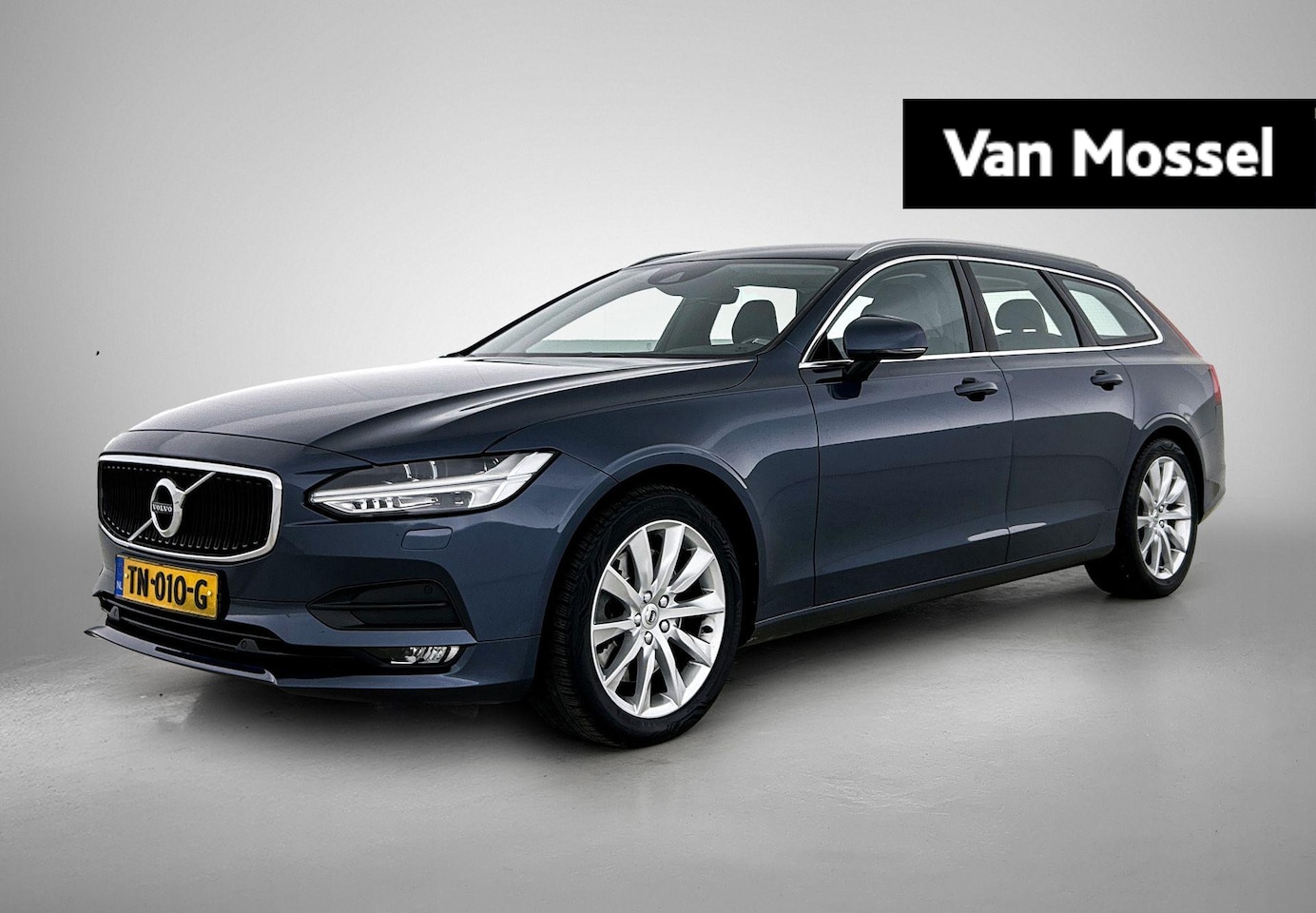 Volvo V90 - 2.0 T4 Momentum | Automaat | Trekhaak | ACC | ECC | Stoel + Stuur + Achterbank Verwarming - AutoWereld.nl