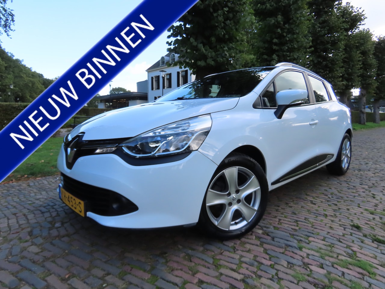 Renault Clio Estate - 1.2 Dynamique Automaat Ecc Cruisecontrol Navigatie Keyless Entry Pdc Lm Velgen - AutoWereld.nl
