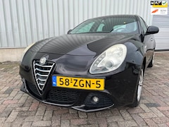 Alfa Romeo Giulietta - 1.4 T Business Executive - Rondom gebruikersschade, Auto start NIET