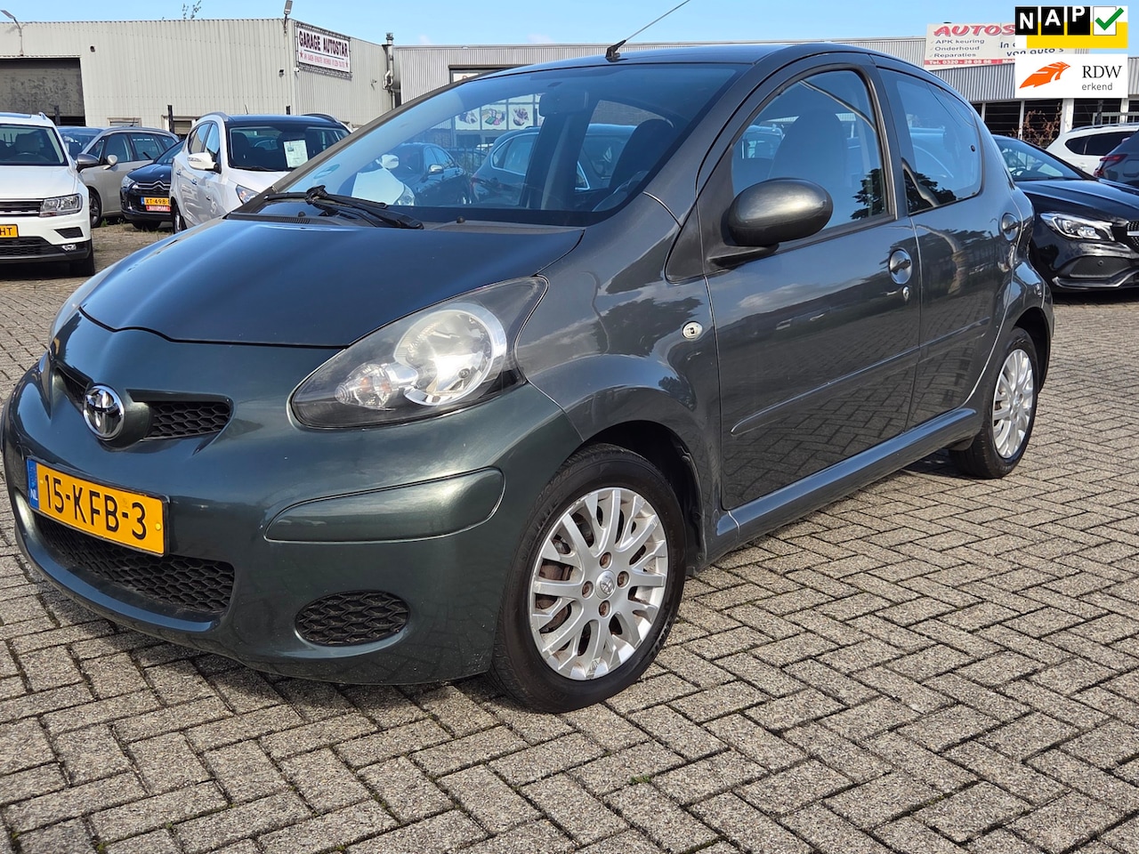 Toyota Aygo - 1.0-12V/AIRCO/LEER/EERSTE EIGENAAR - AutoWereld.nl