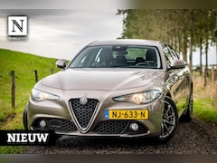Alfa Romeo Giulia - 2.0T Super |Nap |Leder |Automaat |Keyless