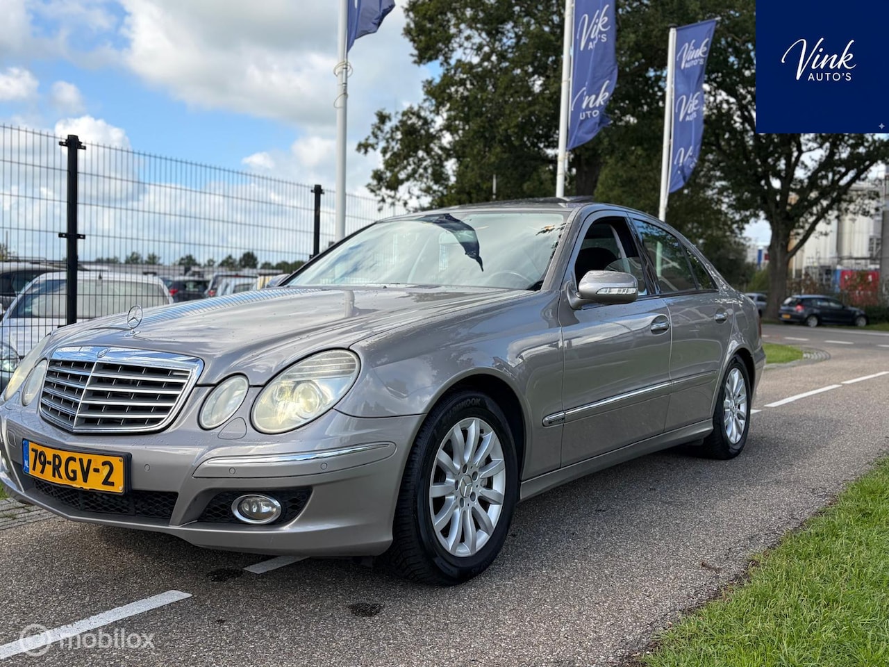 Mercedes-Benz E-klasse - 350 4Matic|Luchtvering | Harman Kardon | Elektrisch verstelbare stoelen | Schuif/kanteldak - AutoWereld.nl