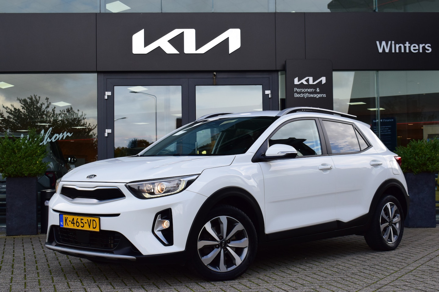 Kia Stonic - 1.0 T-GDi MHEV DynamicPlusLine | Navigatie | Camera | Climate & Cruise Control | Tot 10Jr. - AutoWereld.nl