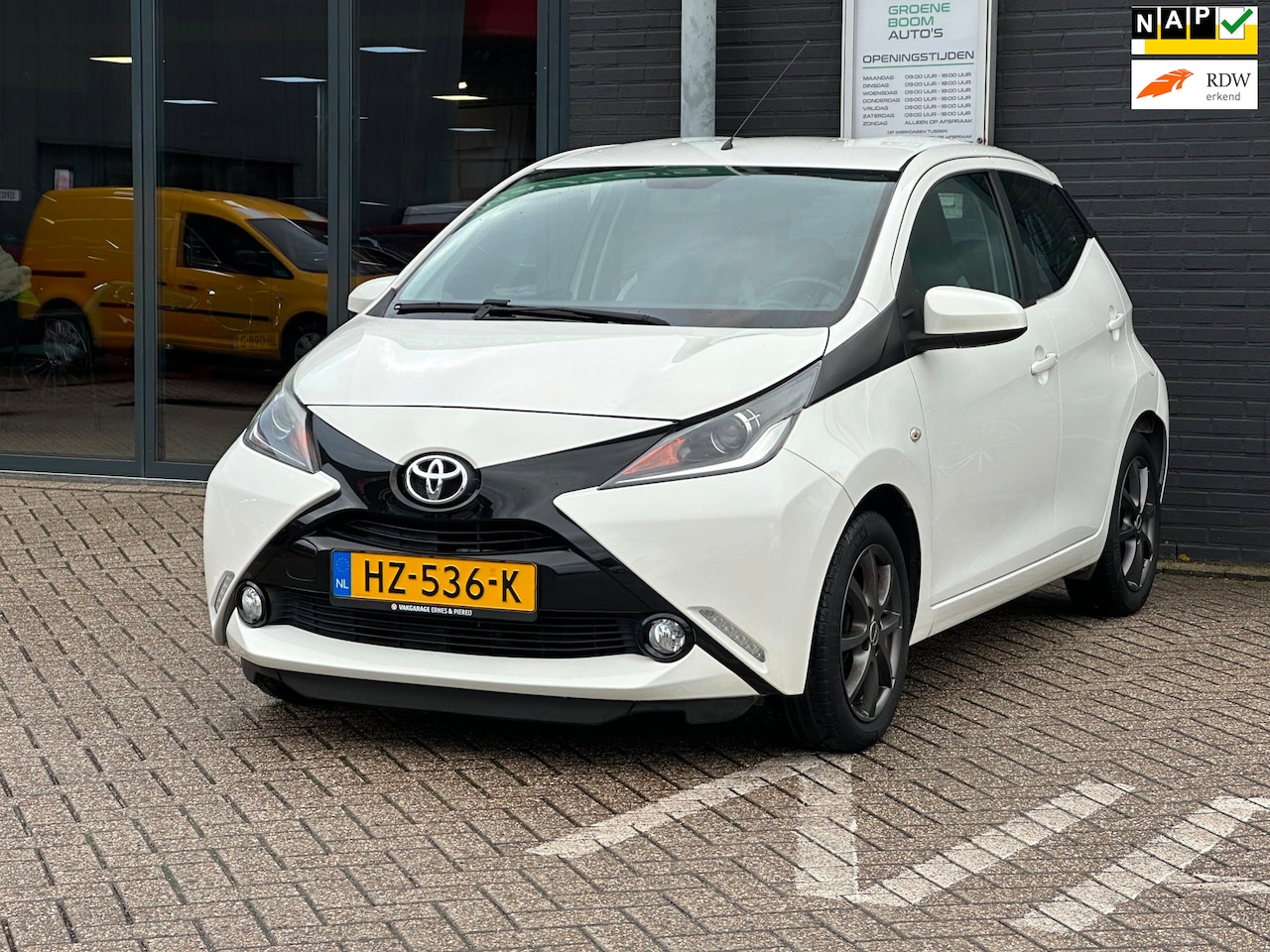 Toyota Aygo - 1.0 VVT-i x-play/NAVI/CAMERA/AIRCO/ NL-AUTO NAP!! - AutoWereld.nl