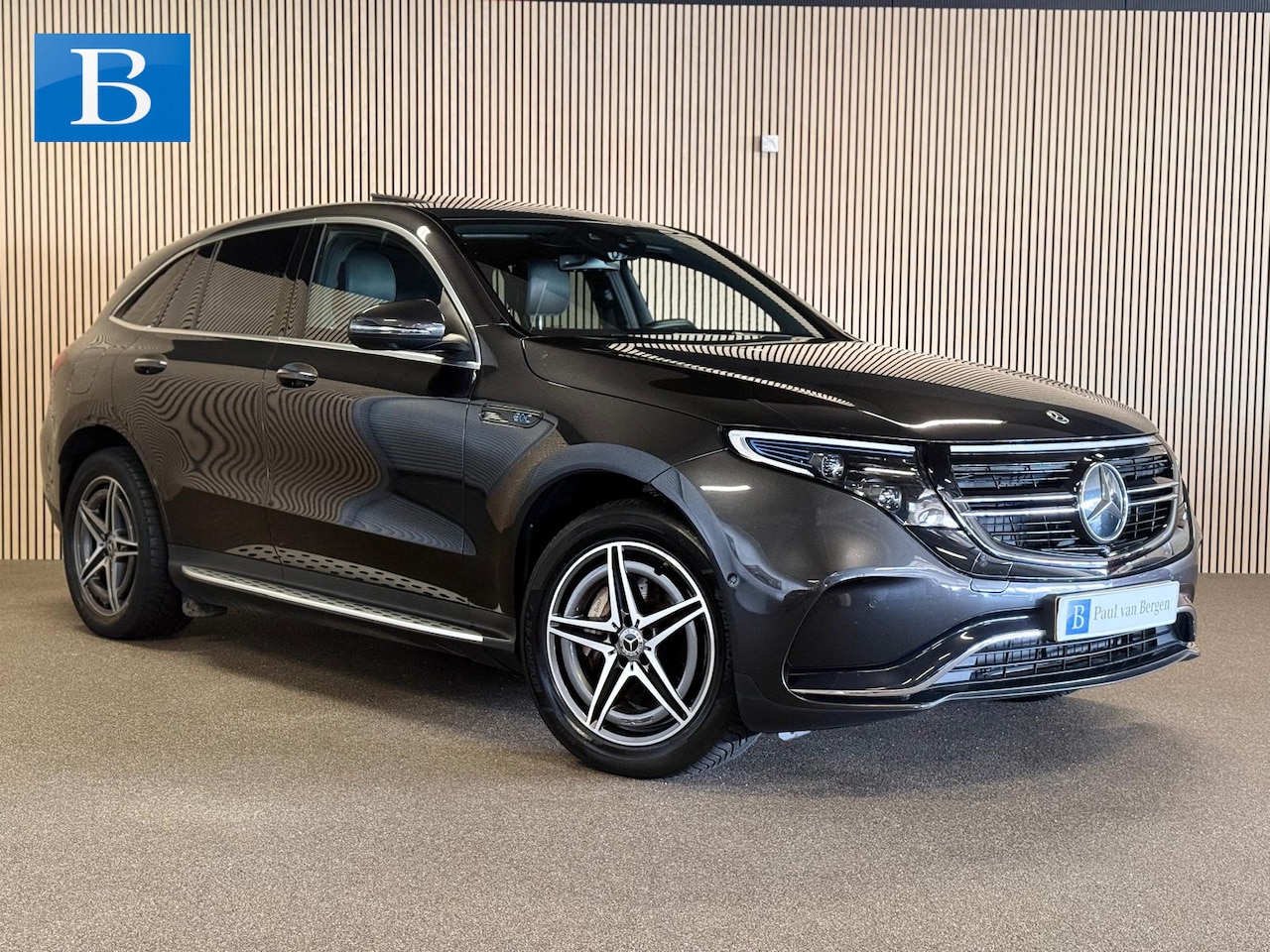 Mercedes-Benz EQC - 400 4 Matic 80 kWh AMG STYLING-SOH 94%-SCHUIFDAK-HEAD UP-MEMORY-SOUND-COMPLEET - AutoWereld.nl