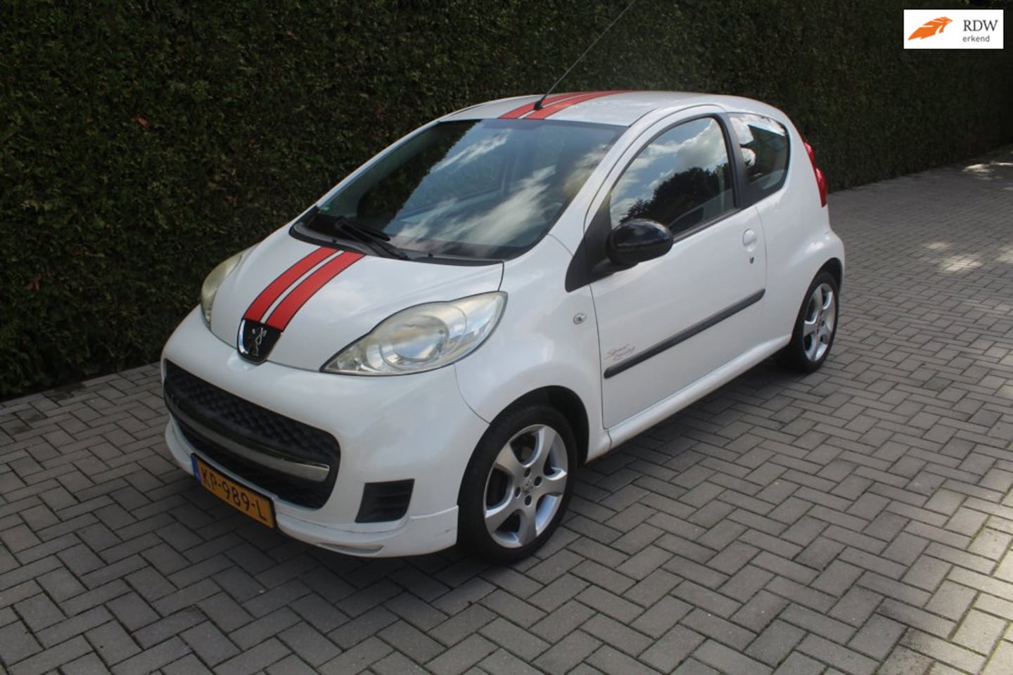 Peugeot 107 - 1.0-12V XR -- 119061 KM -- street racing -- - AutoWereld.nl