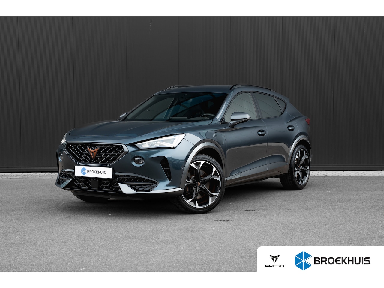CUPRA Formentor - 245pk 1.4 e-Hybrid VZ Performance Achteruitrijcamera | Trekhaak | Dodehoekdetectie | Adapt - AutoWereld.nl