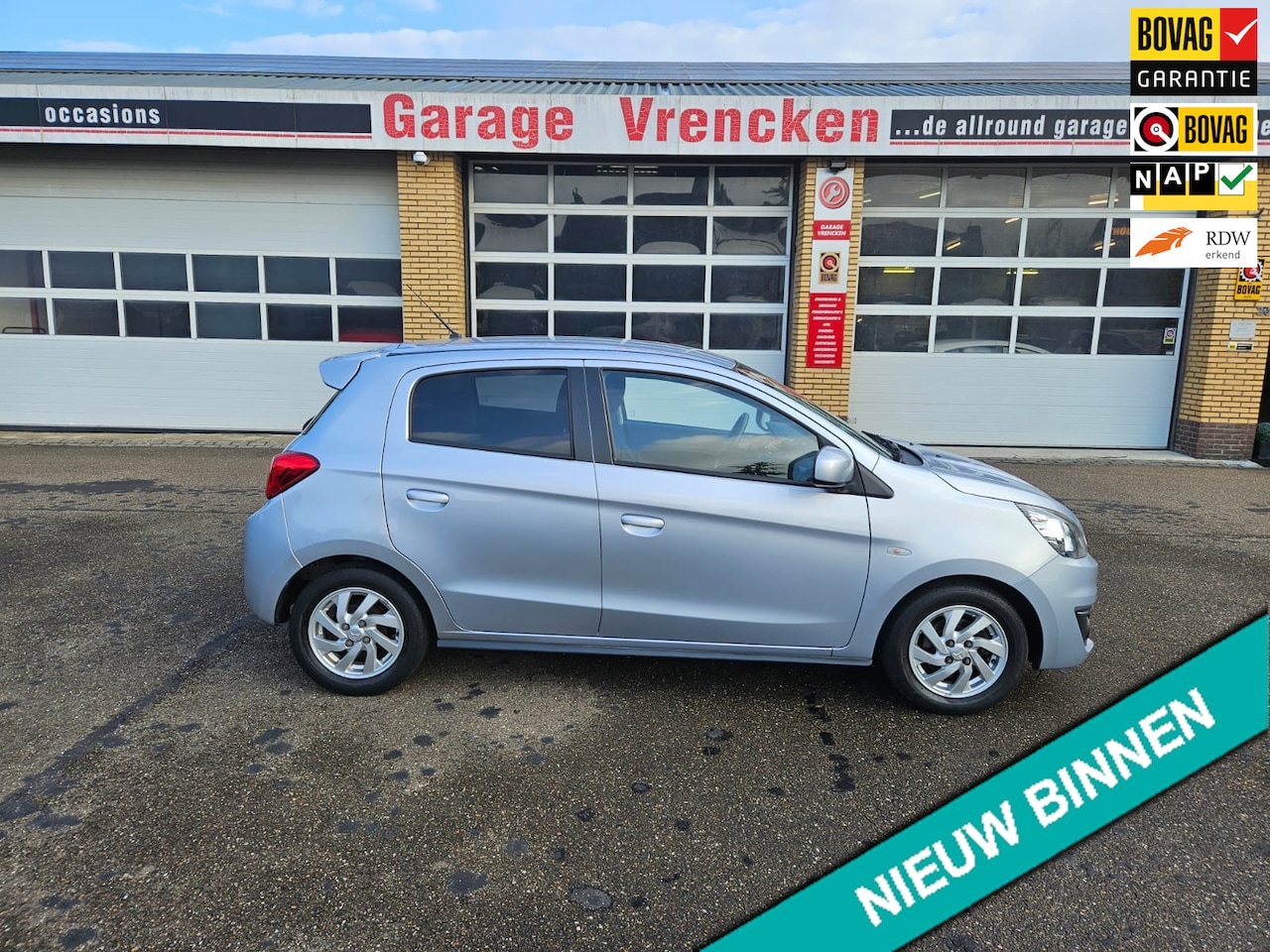 Mitsubishi Space Star - 1.0 Active 44000km multimedia navi airco - AutoWereld.nl
