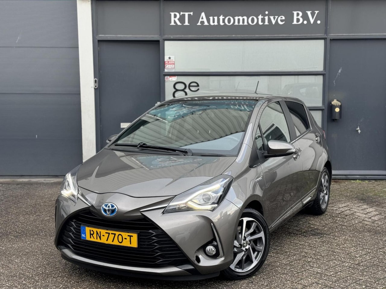 Toyota Yaris - 1.5 Hybrid Executive Panorama / Camera - AutoWereld.nl