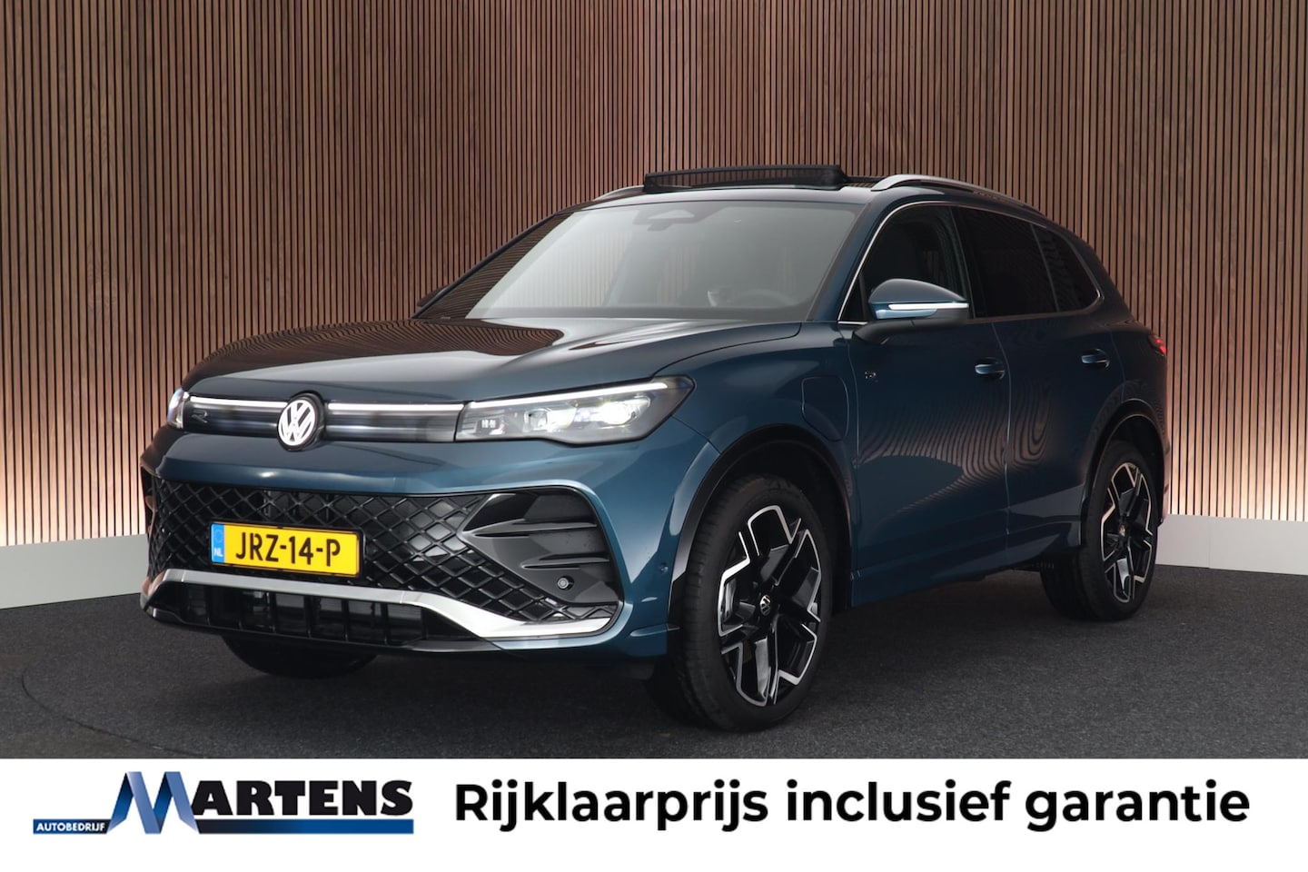 Volkswagen Tiguan - 1.5 272pk eHybrid R-Line Business Trekhaak Camera Keyless Massage Virtual Cockpit Panorama - AutoWereld.nl