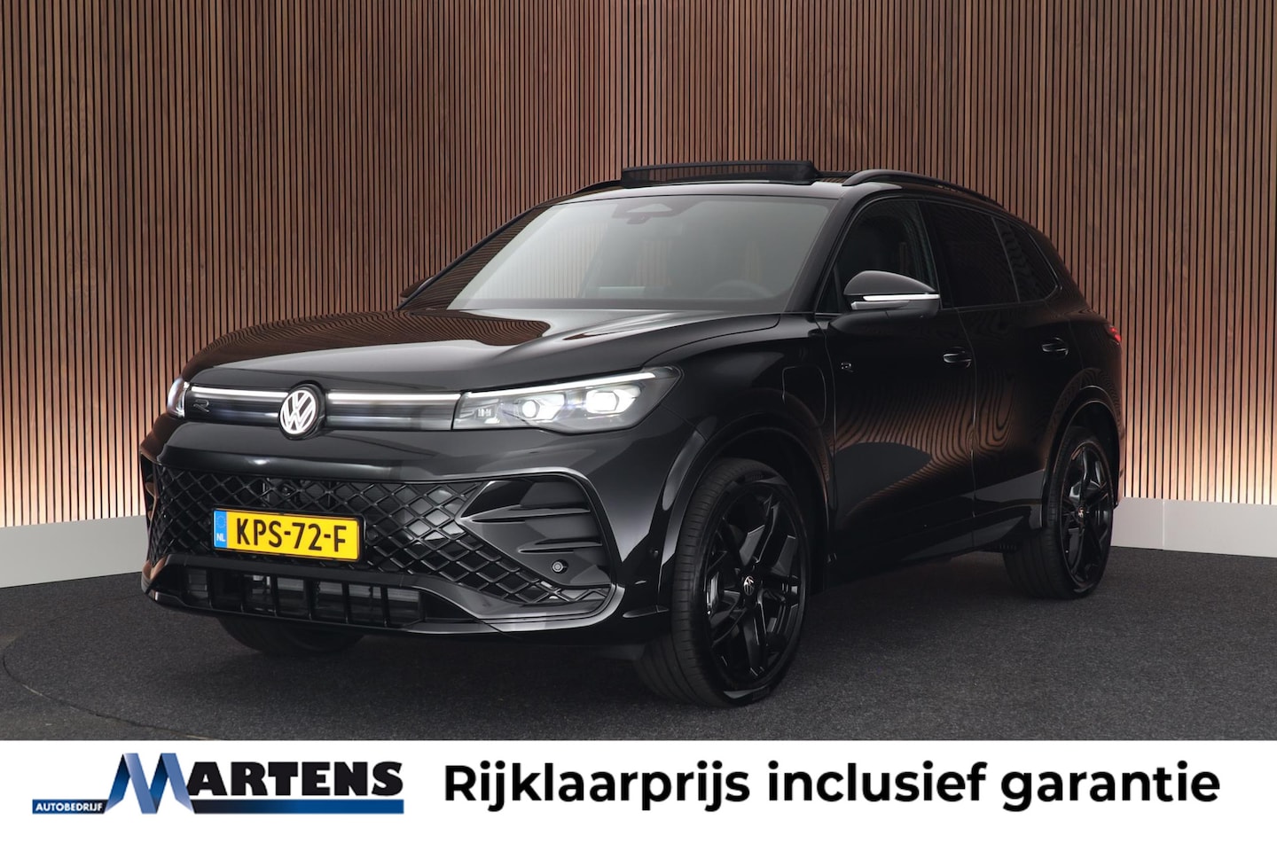 Volkswagen Tiguan - 1.5 eHybrid 272pk R-Line Edition Black Style Leder Trekhaak 360Camera HUD Keyless Massage - AutoWereld.nl
