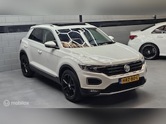 Volkswagen T-Roc - 1.5 TSI Sport Pano Camera LMV