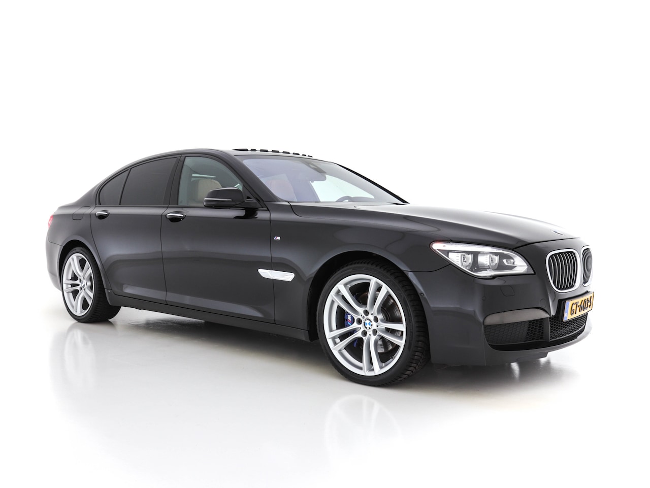 BMW 7-serie - 740d xDrive M-Sport-Styling Aut. *PANO | LEATHER | FULL-LED | TOPVIEW | NAVI-FULLMAP | SOF - AutoWereld.nl