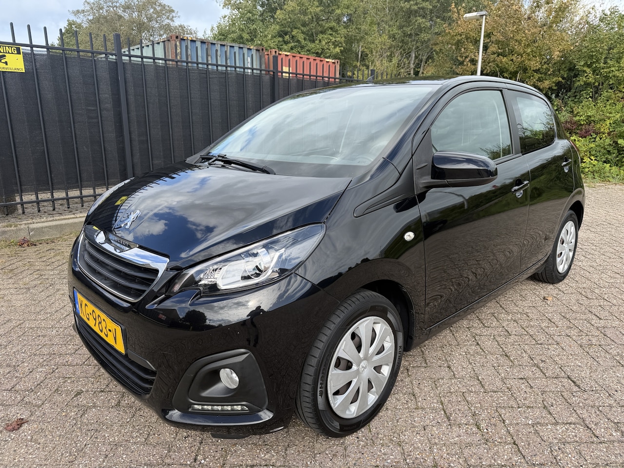 Peugeot 108 - 1.0 e-VTi Active 5 Drs LED/Airco/StrBkr/Elektr Ramen - AutoWereld.nl
