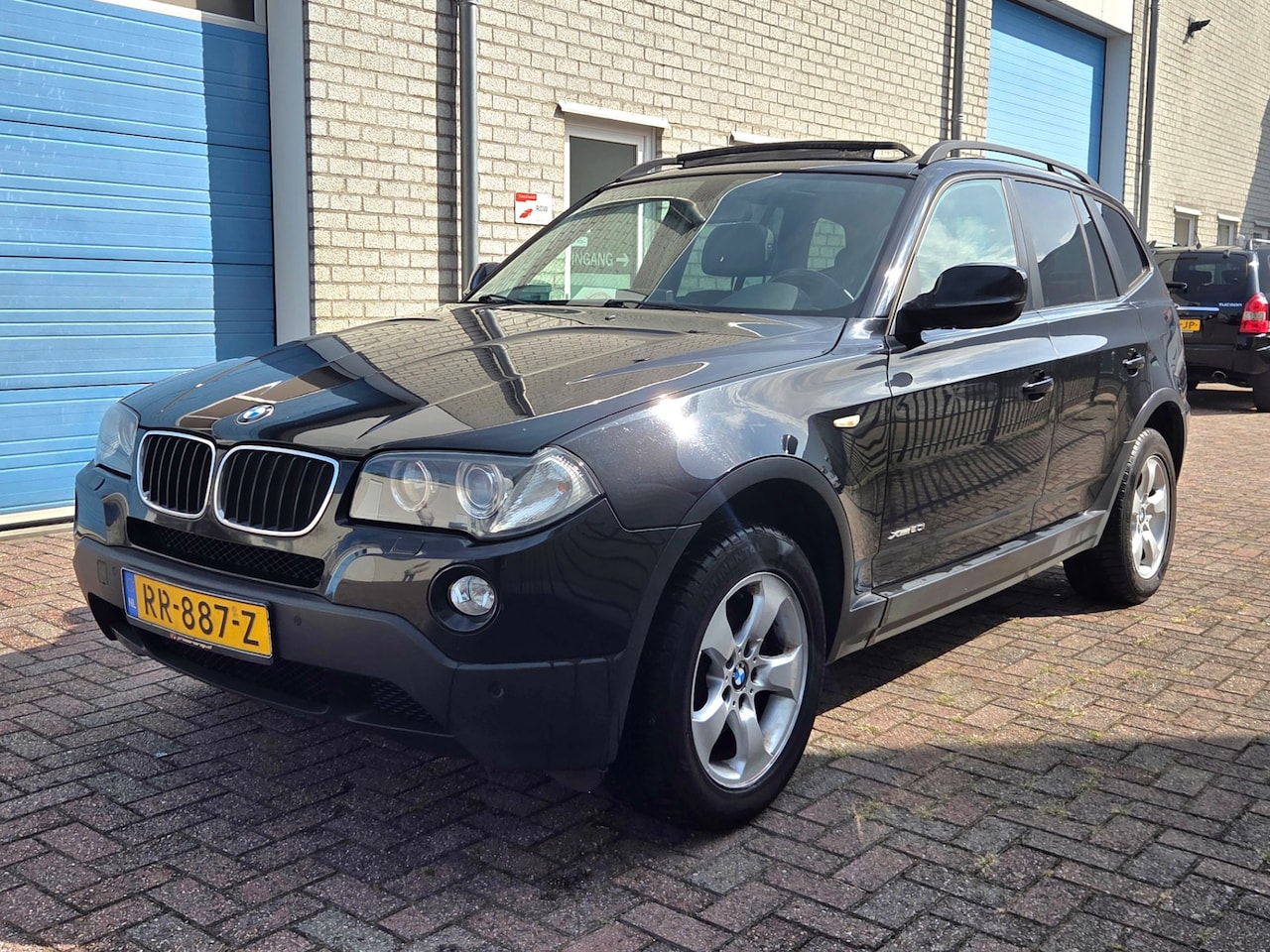 BMW X3 - 2.0i High Executive XDrive Handel/Export - AutoWereld.nl