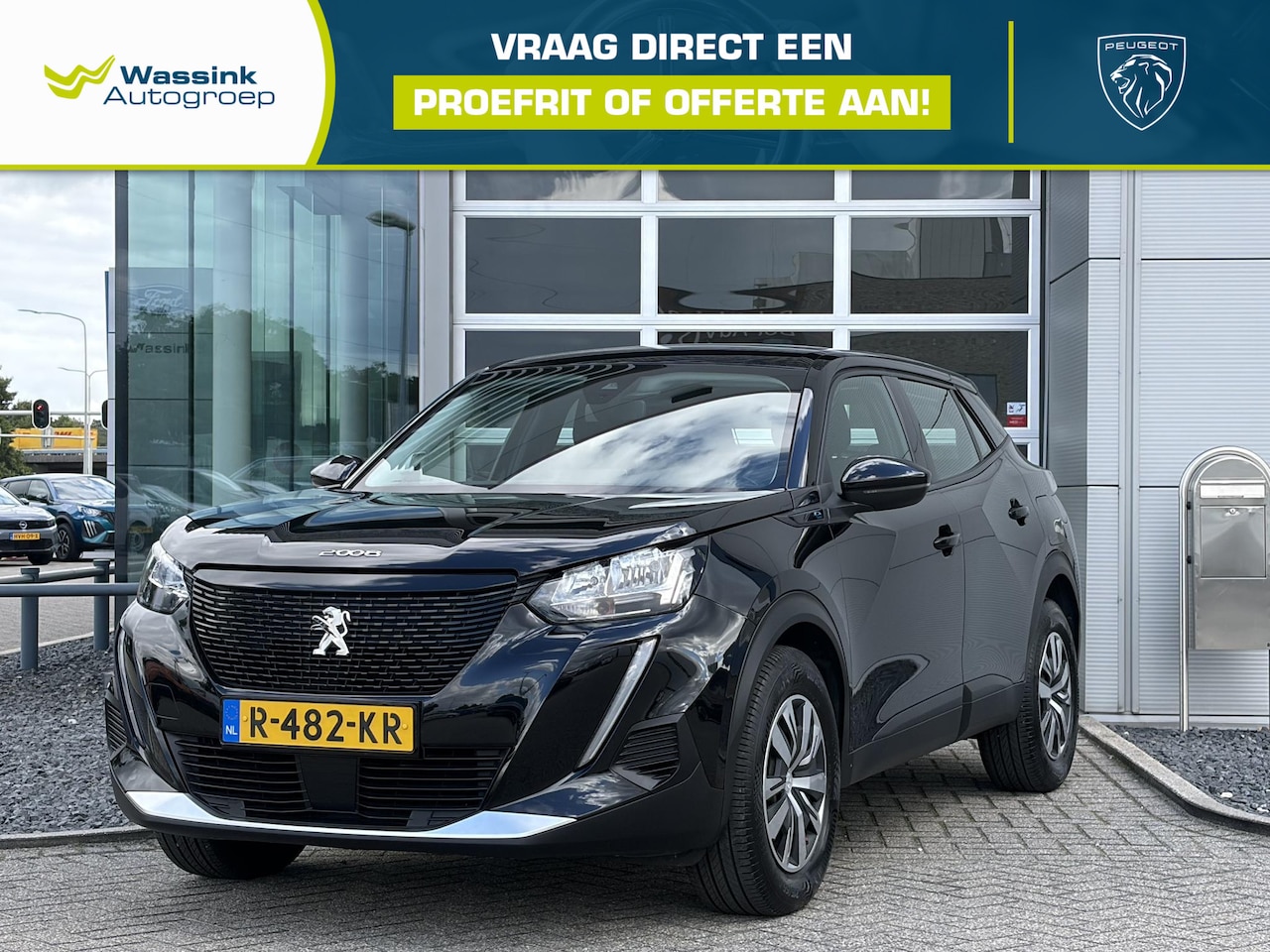 Peugeot e-2008 - EV Active 50 kWh SOH 93% I Navigatie I Hoge instap I Lichtmetalen wielen I - AutoWereld.nl