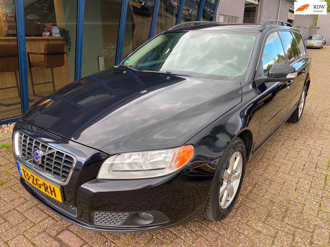 Volvo V70 - 2.5T Kinetic 2.5T Kinetic 200PK - AutoWereld.nl