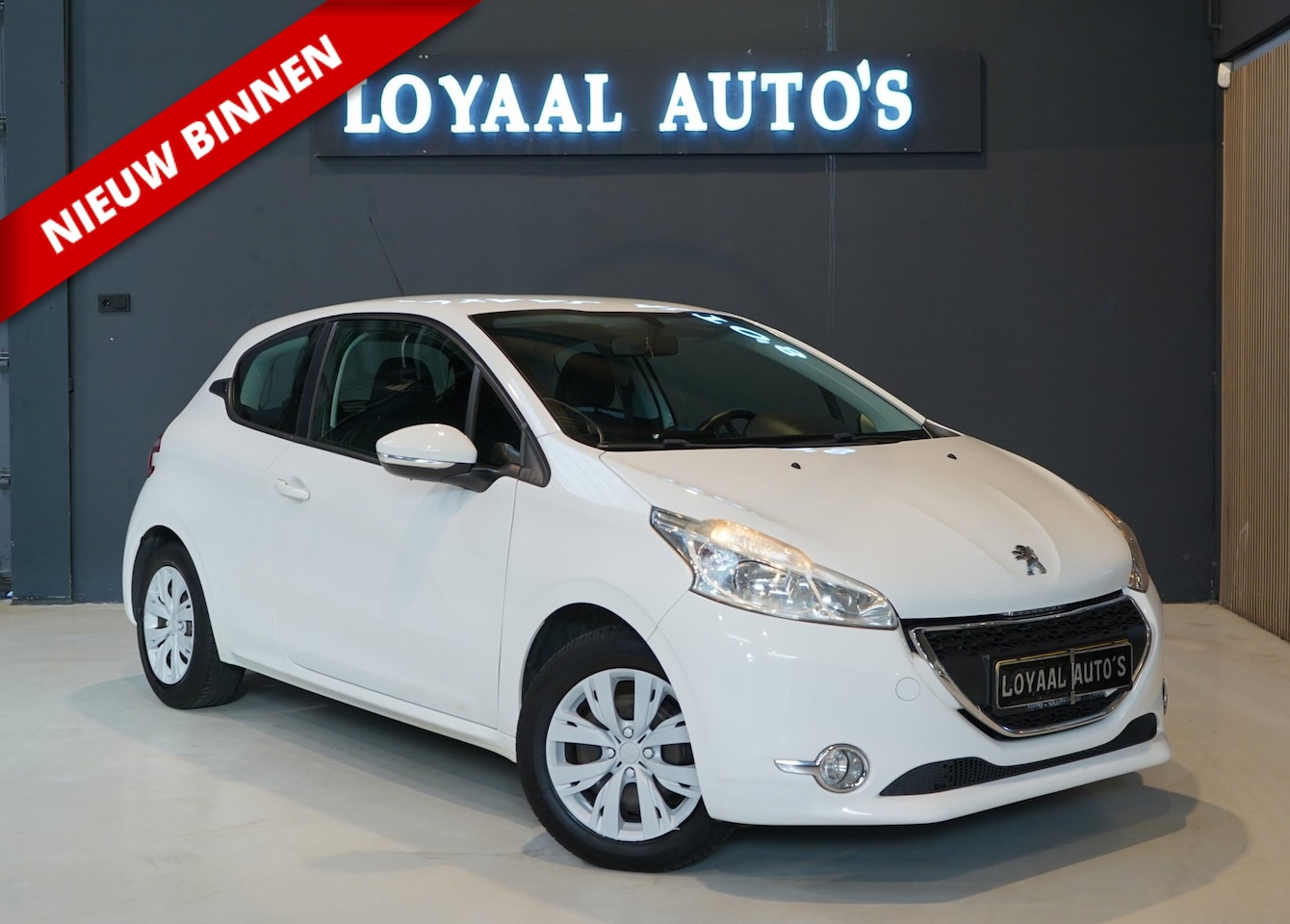 Peugeot 208 - 1.0 VTi Active | PDC | ELEK RAMEN | AIRCO | APK - AutoWereld.nl